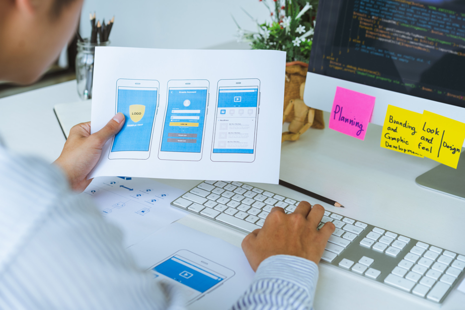 6 Reasons Why You Should Outsource Mobile App Development